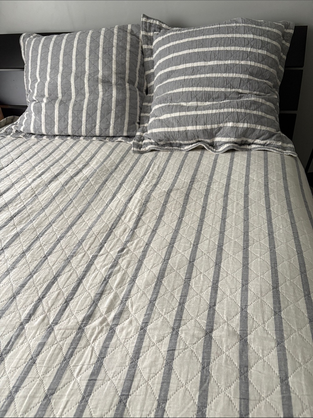 Pine Cone Hill Quilt Set Full/Queen Size, Gray Stripe Pattern